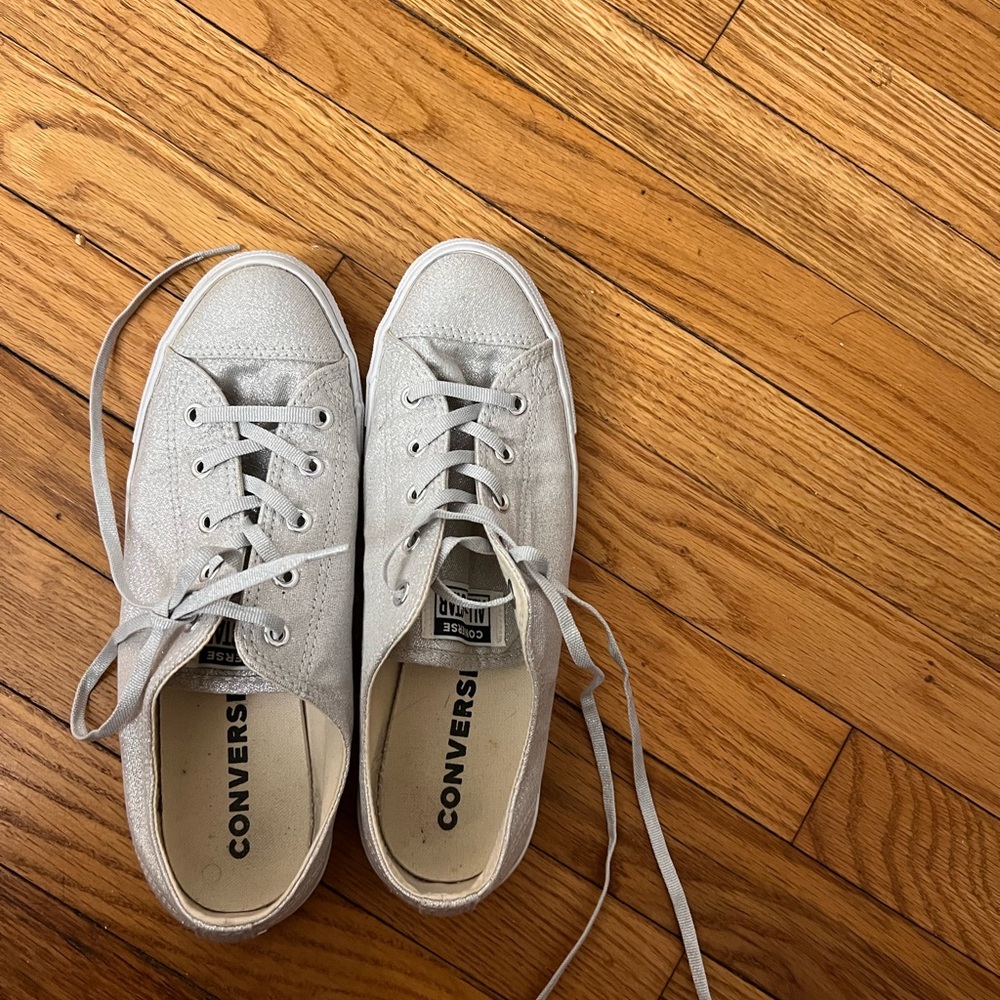 Women converse shoes